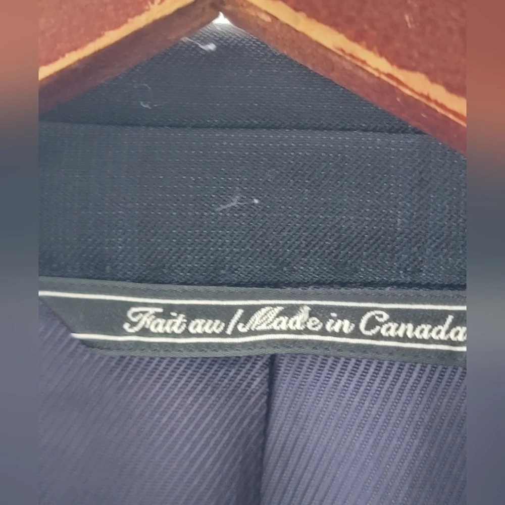 XL Jack Vistor Men's Navy blue plaid Wool Suit/ Blazer..